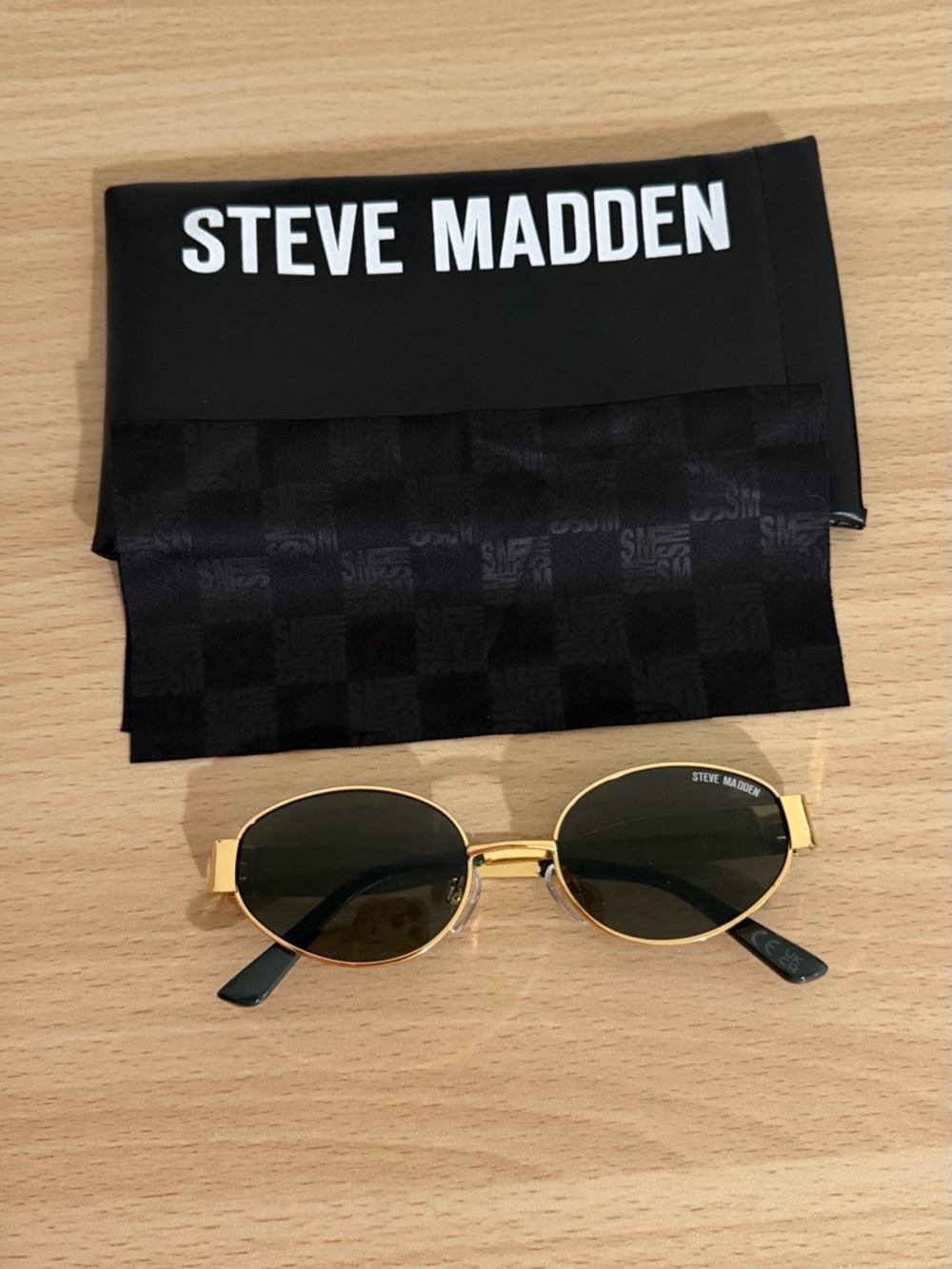 Steve Madden Mystie Sunglasses w/ Case NWOT
